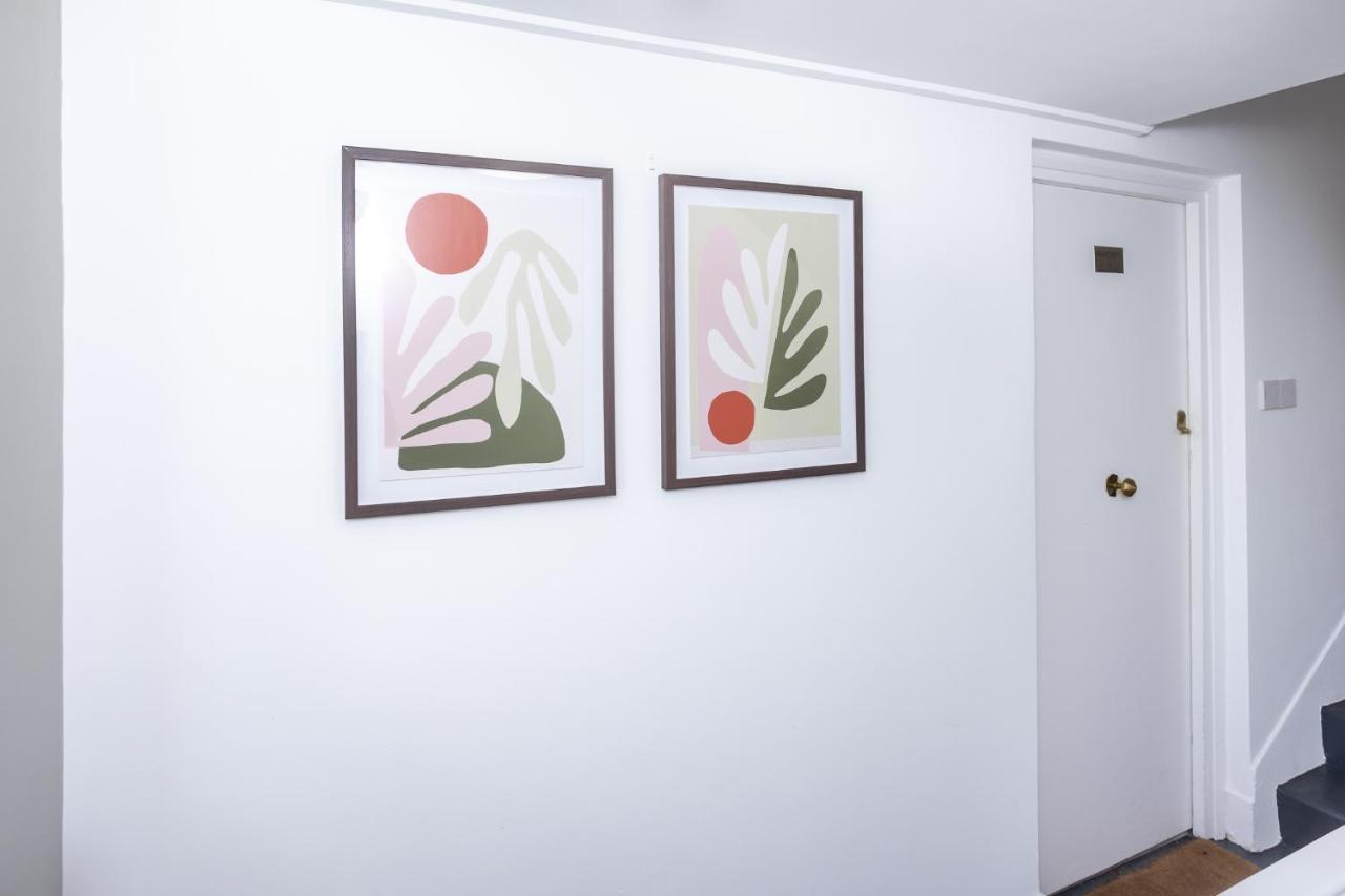 Modern Apartment Within City Walls, Parking Chester Exterior foto